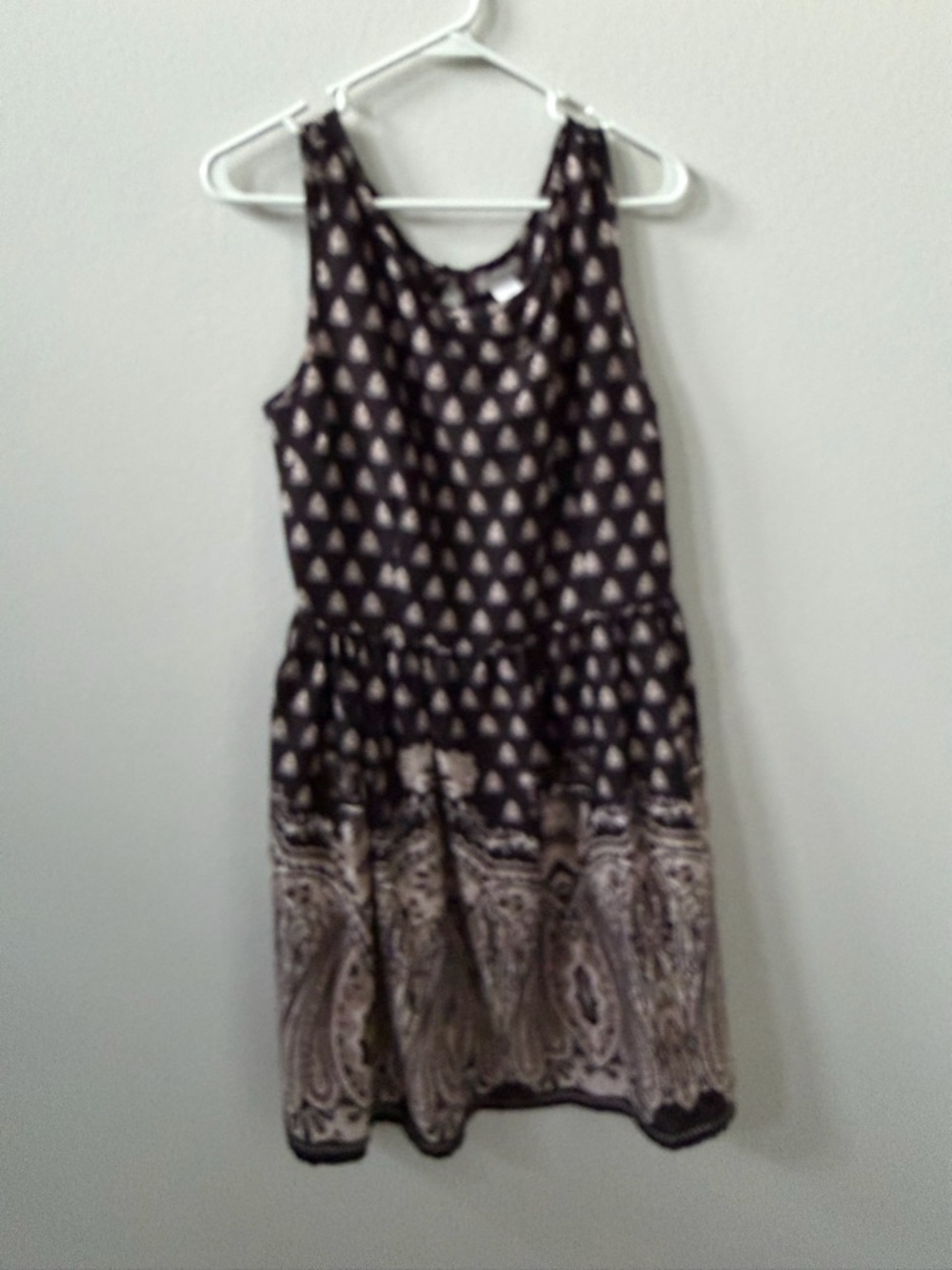 Pinky Black and Cream Printed Sleeveless Midi Dress